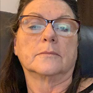 Meet your Posher, Vicky